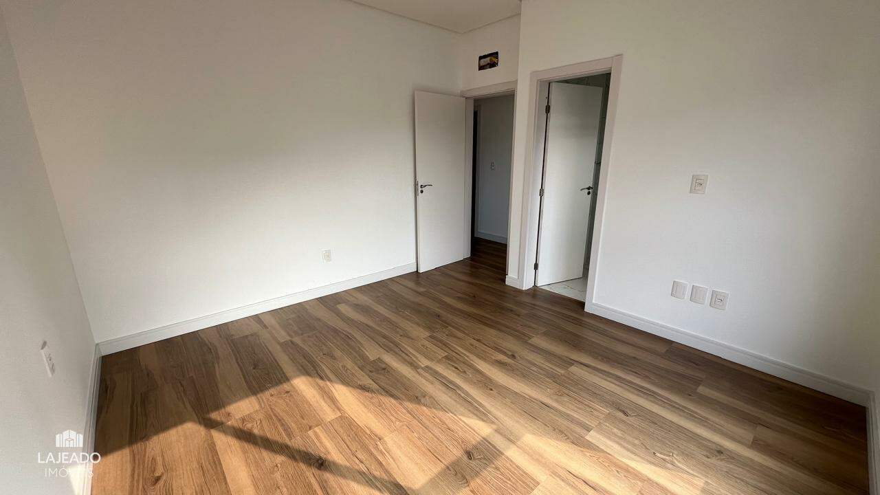 Apartamento à venda com 3 quartos, 111m² - Foto 17