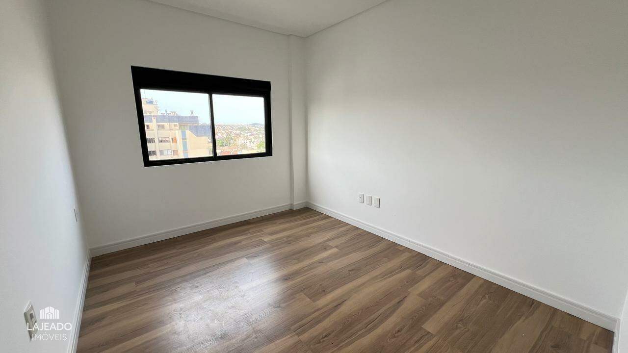 Apartamento à venda com 3 quartos, 111m² - Foto 12