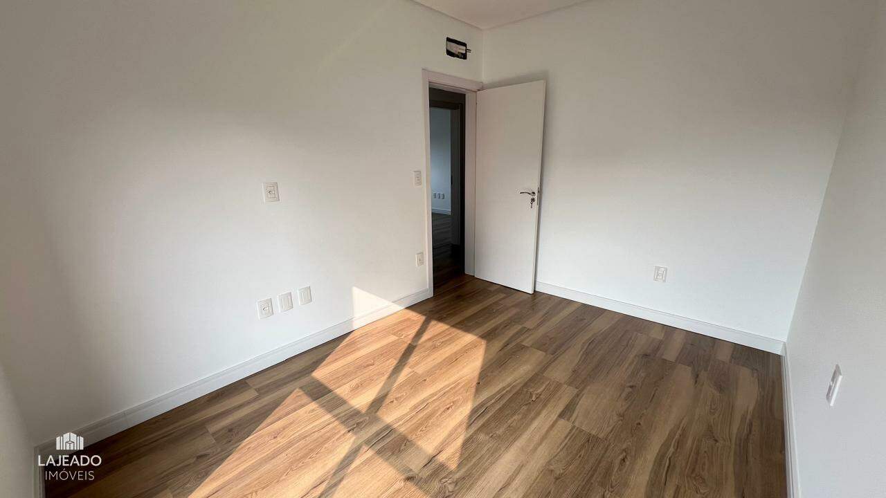 Apartamento à venda com 3 quartos, 111m² - Foto 15