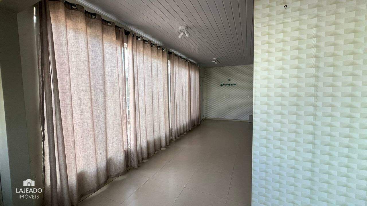 Casa à venda com 2 quartos, 347m² - Foto 18