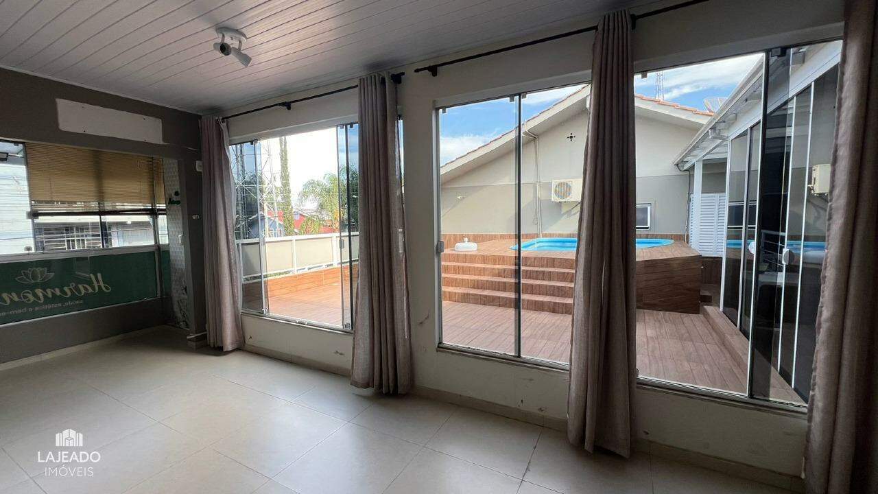 Casa à venda com 2 quartos, 347m² - Foto 15