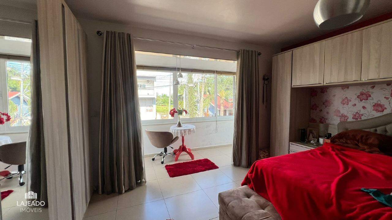 Casa à venda com 2 quartos, 347m² - Foto 10