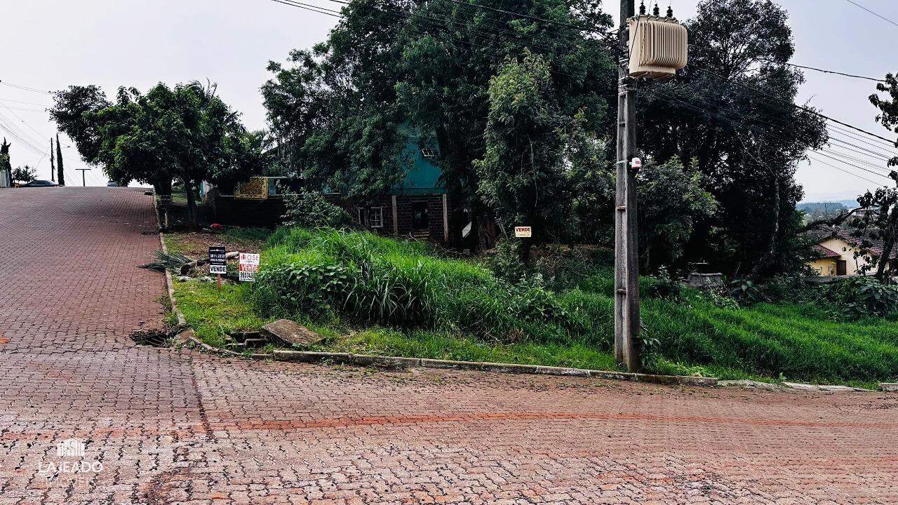 Terreno à venda no Jardim do Cedro: 