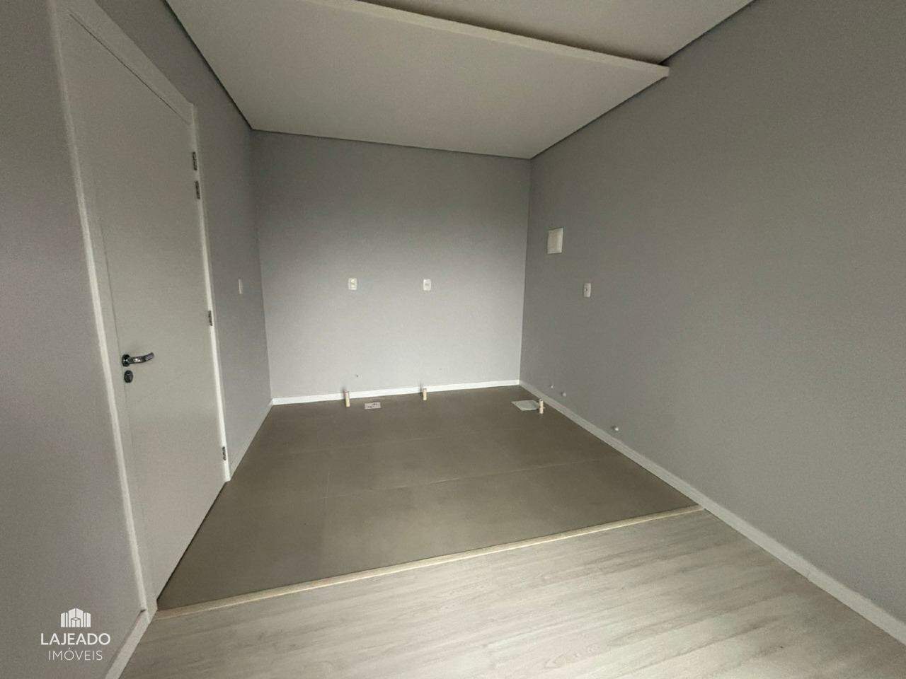 Apartamento à venda no Universitário: 