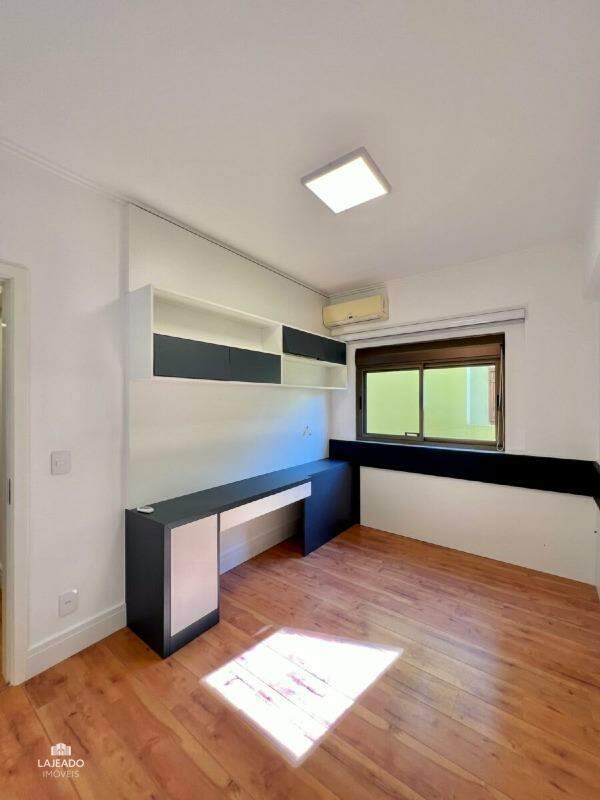 Apartamento à venda com 3 quartos, 174m² - Foto 20