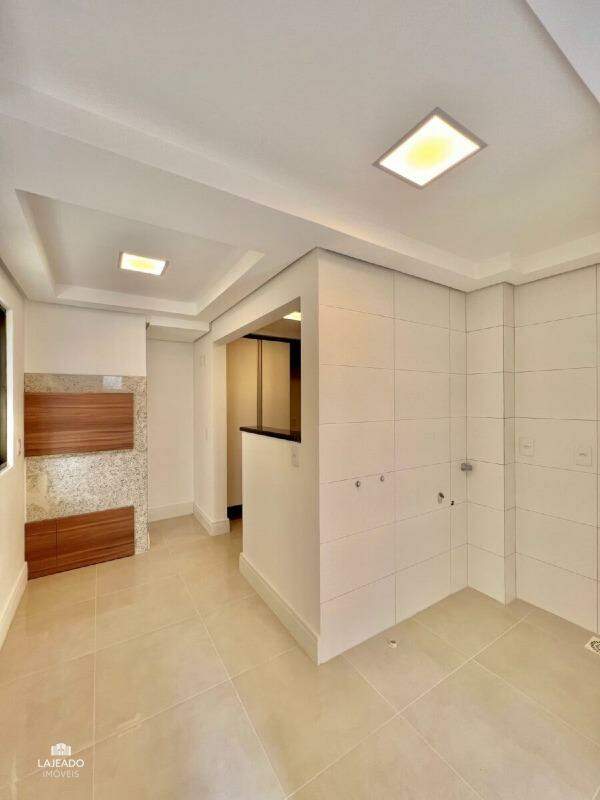 Apartamento à venda com 3 quartos, 174m² - Foto 27