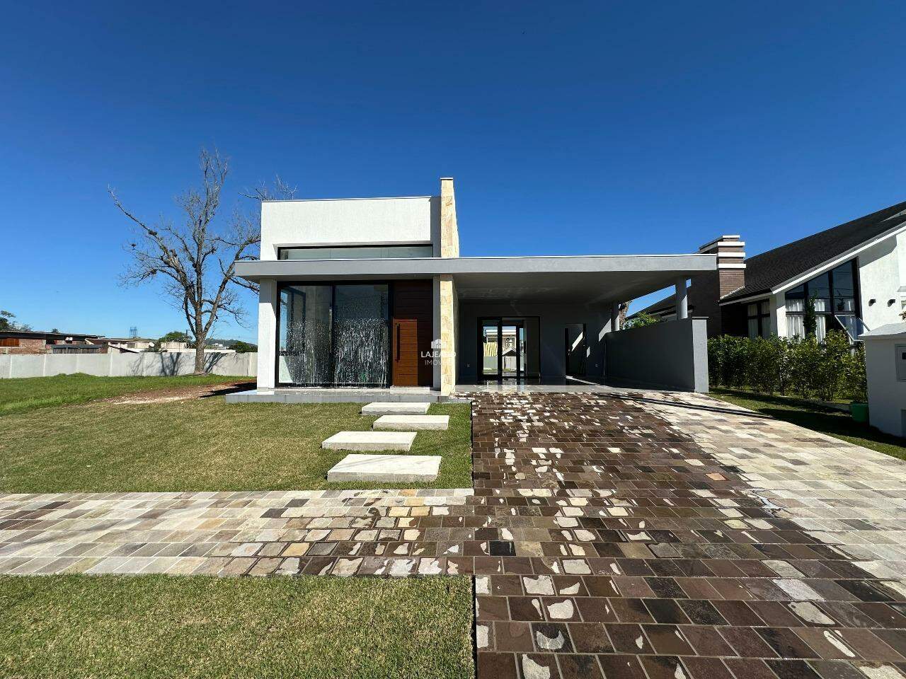 Casa, 3 quartos, 182 m² - Foto 1