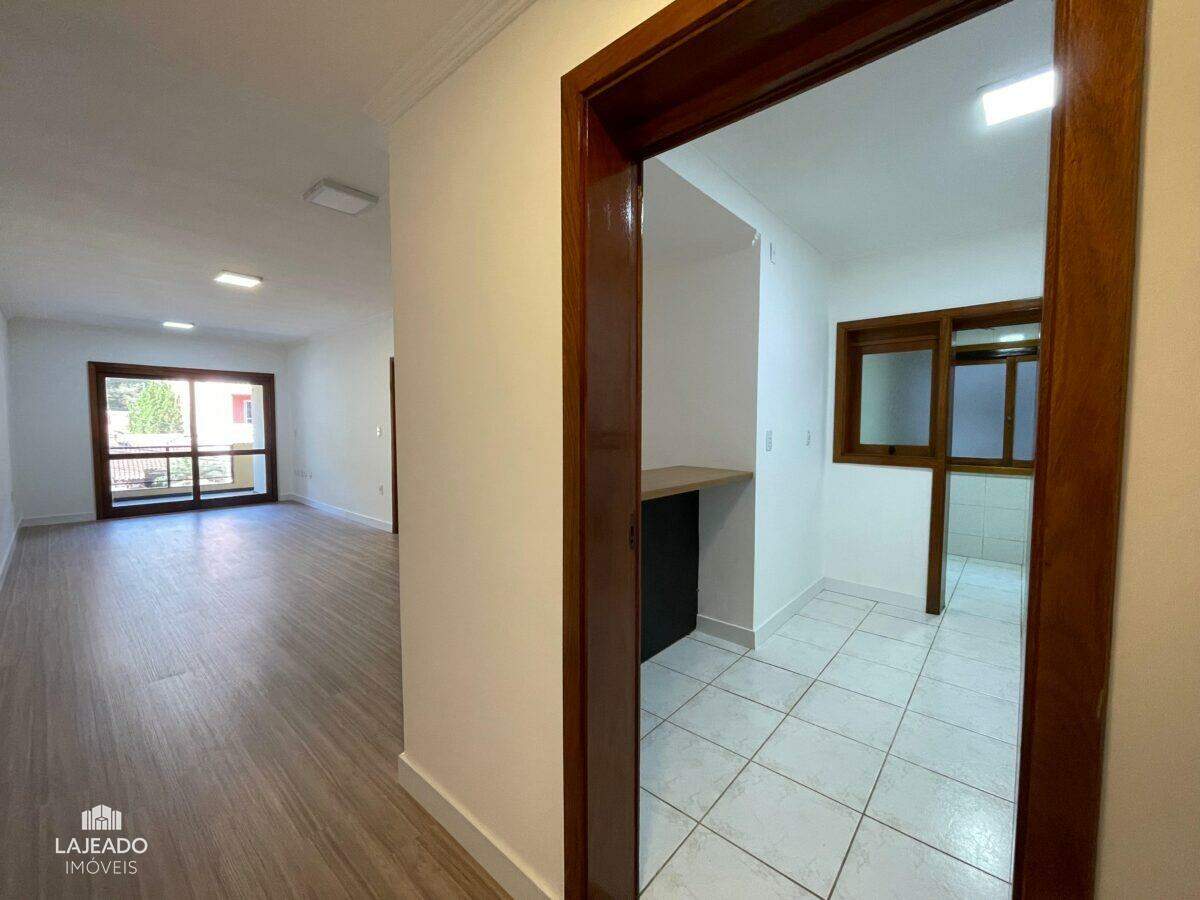 Apartamento à venda com 2 quartos, 86m² - Foto 3