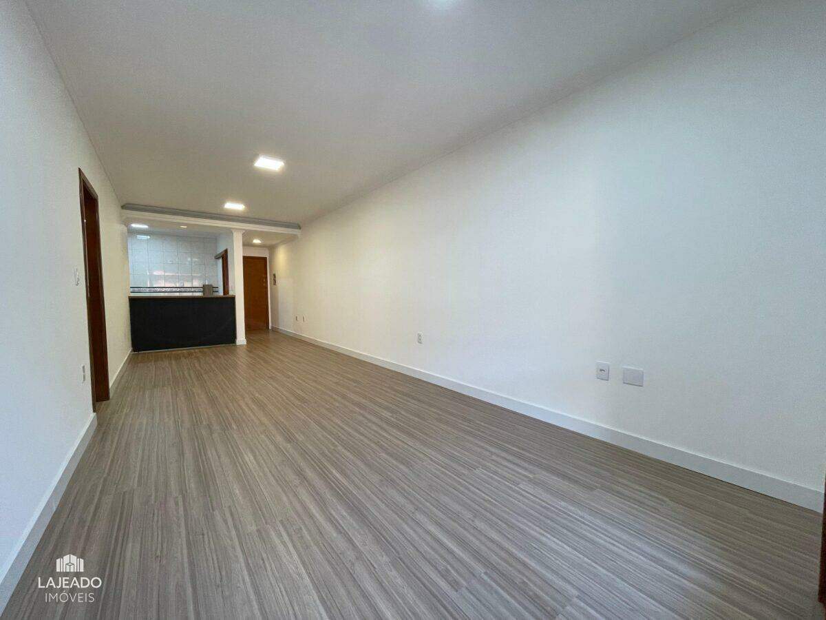 Apartamento à venda com 2 quartos, 86m² - Foto 5