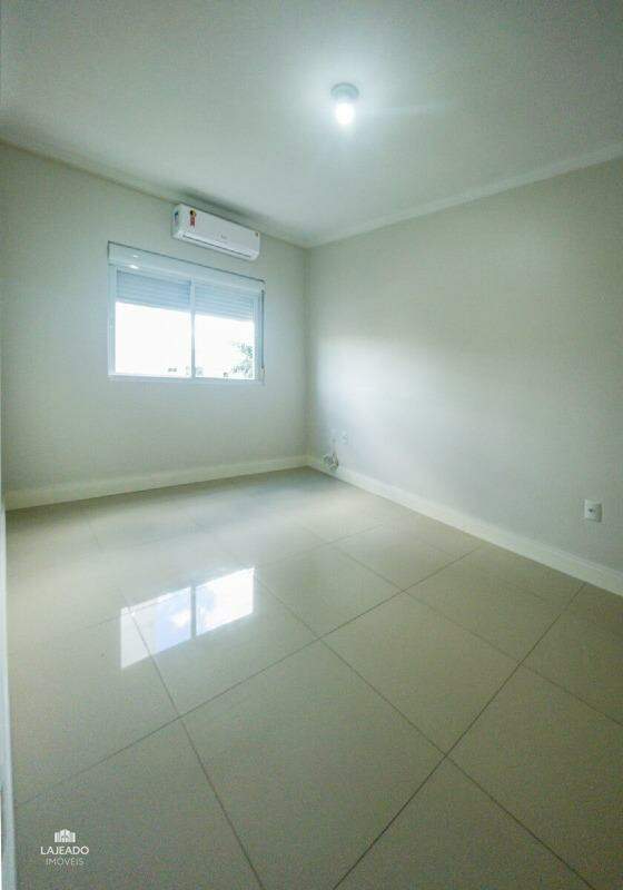 Apartamento à venda com 2 quartos, 76m² - Foto 13