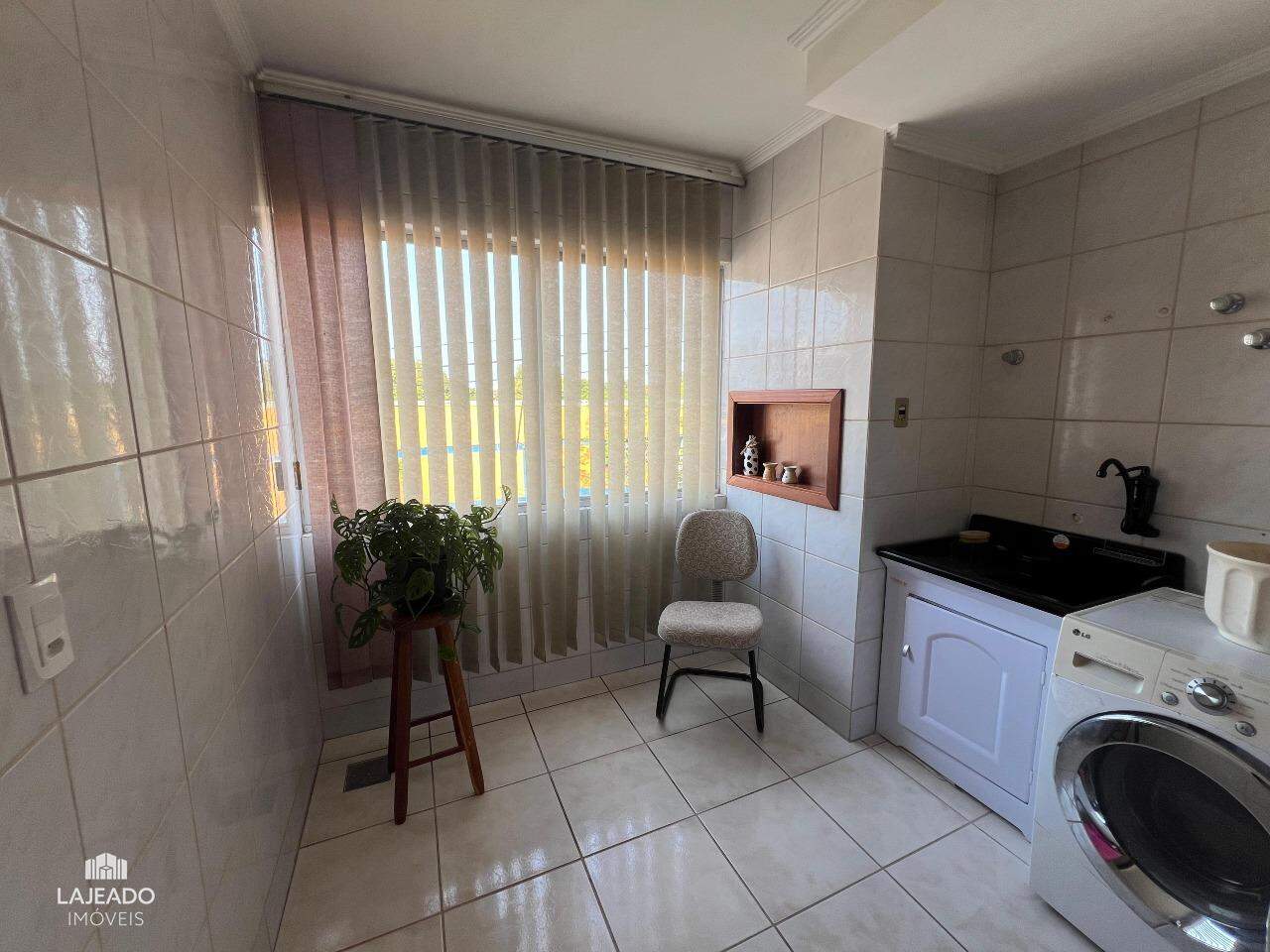 Apartamento à venda com 3 quartos, 92m² - Foto 7