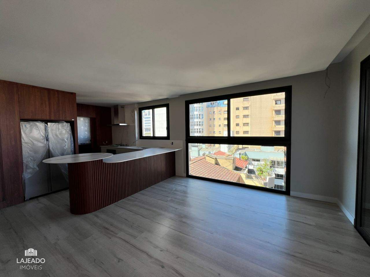 Apartamento à venda com 3 quartos, 167m² - Foto 5