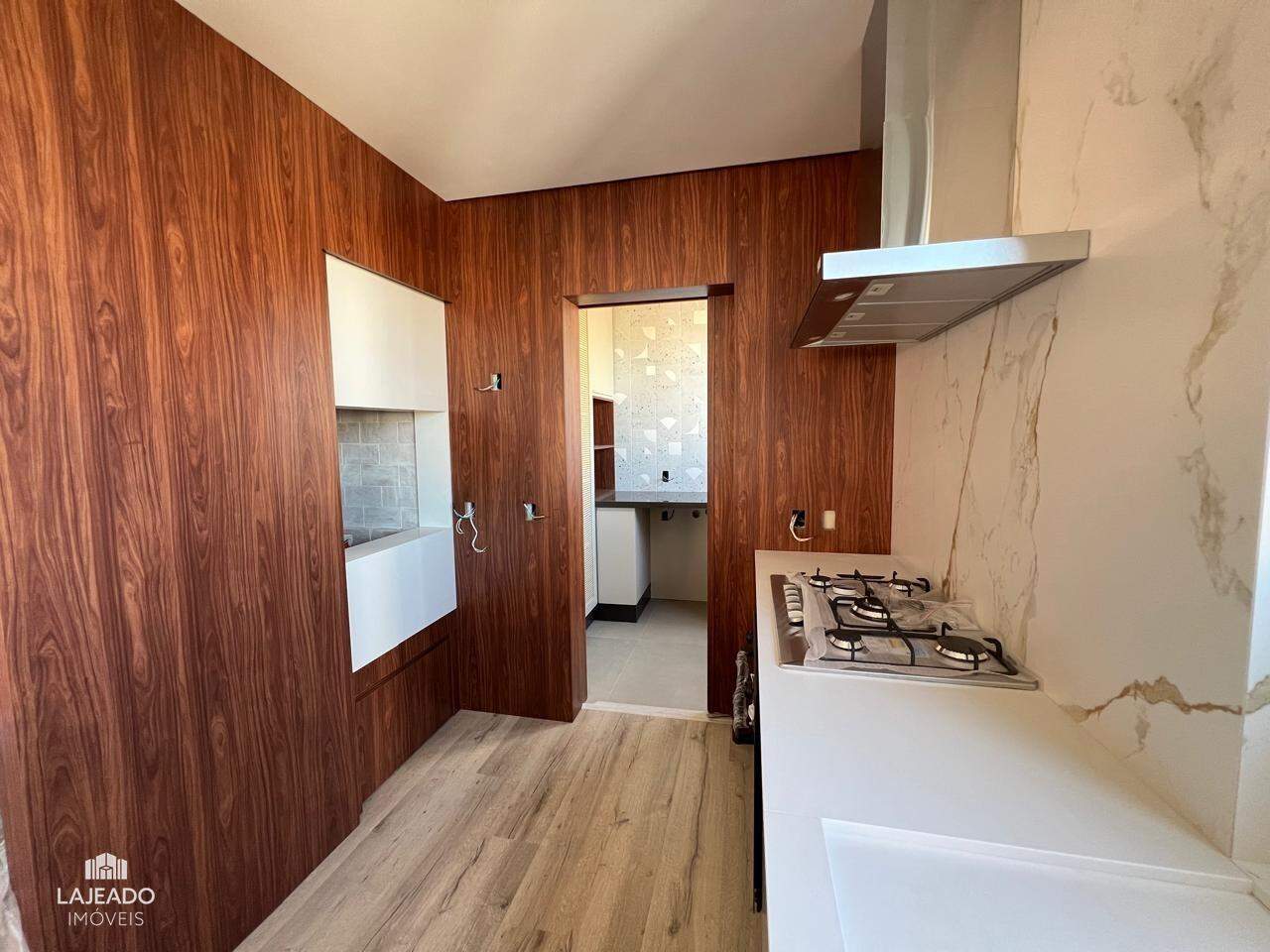 Apartamento à venda com 3 quartos, 167m² - Foto 9