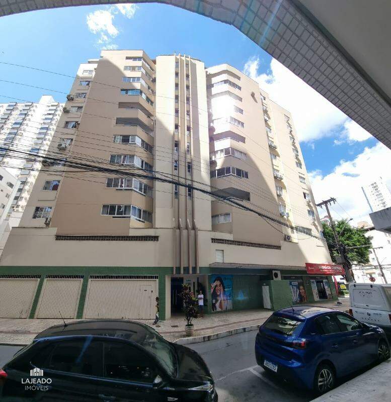 Cobertura à venda com 4 quartos, 268m² - Foto 1