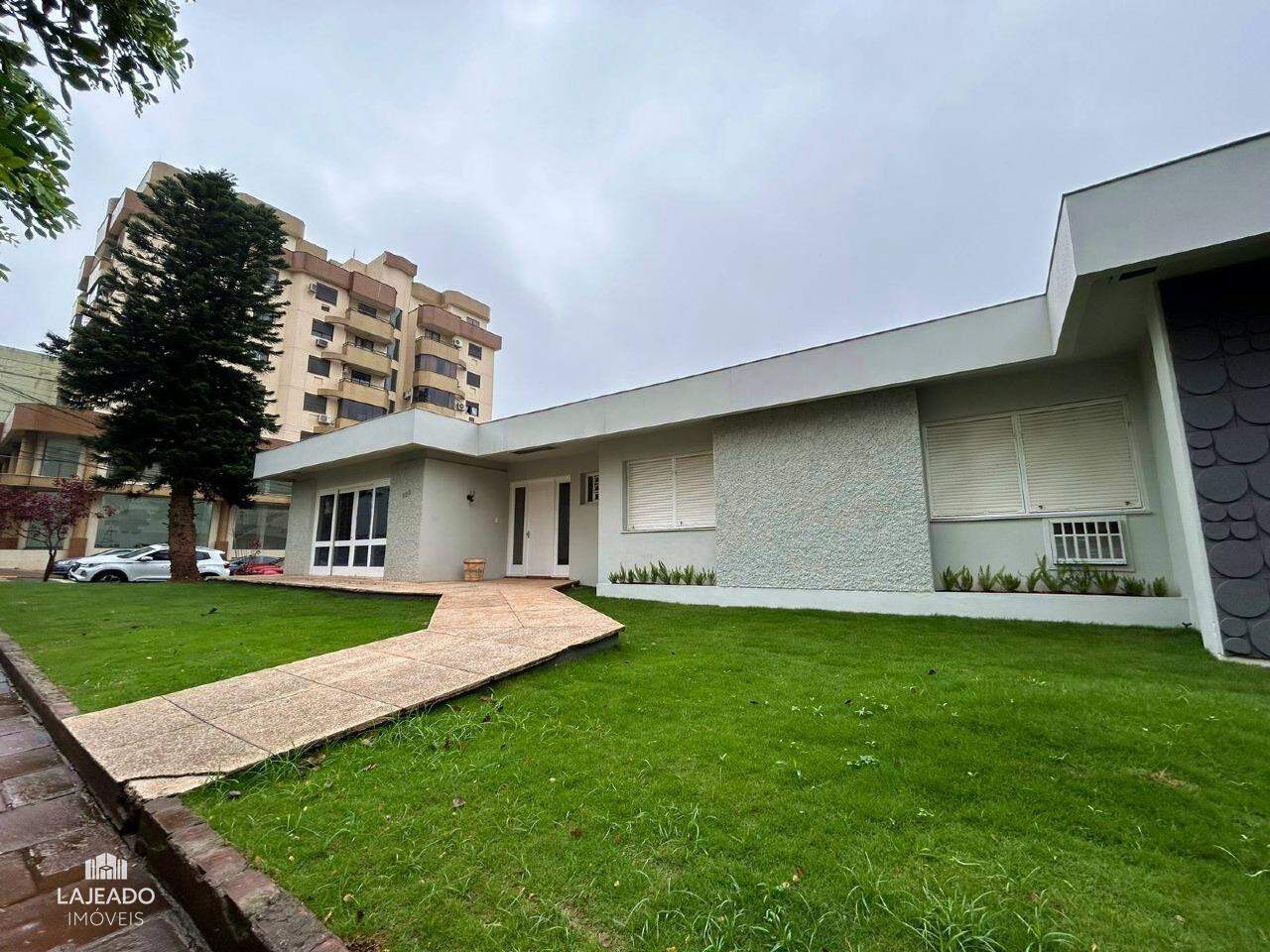 Prédio Inteiro para alugar, 720m² - Foto 1