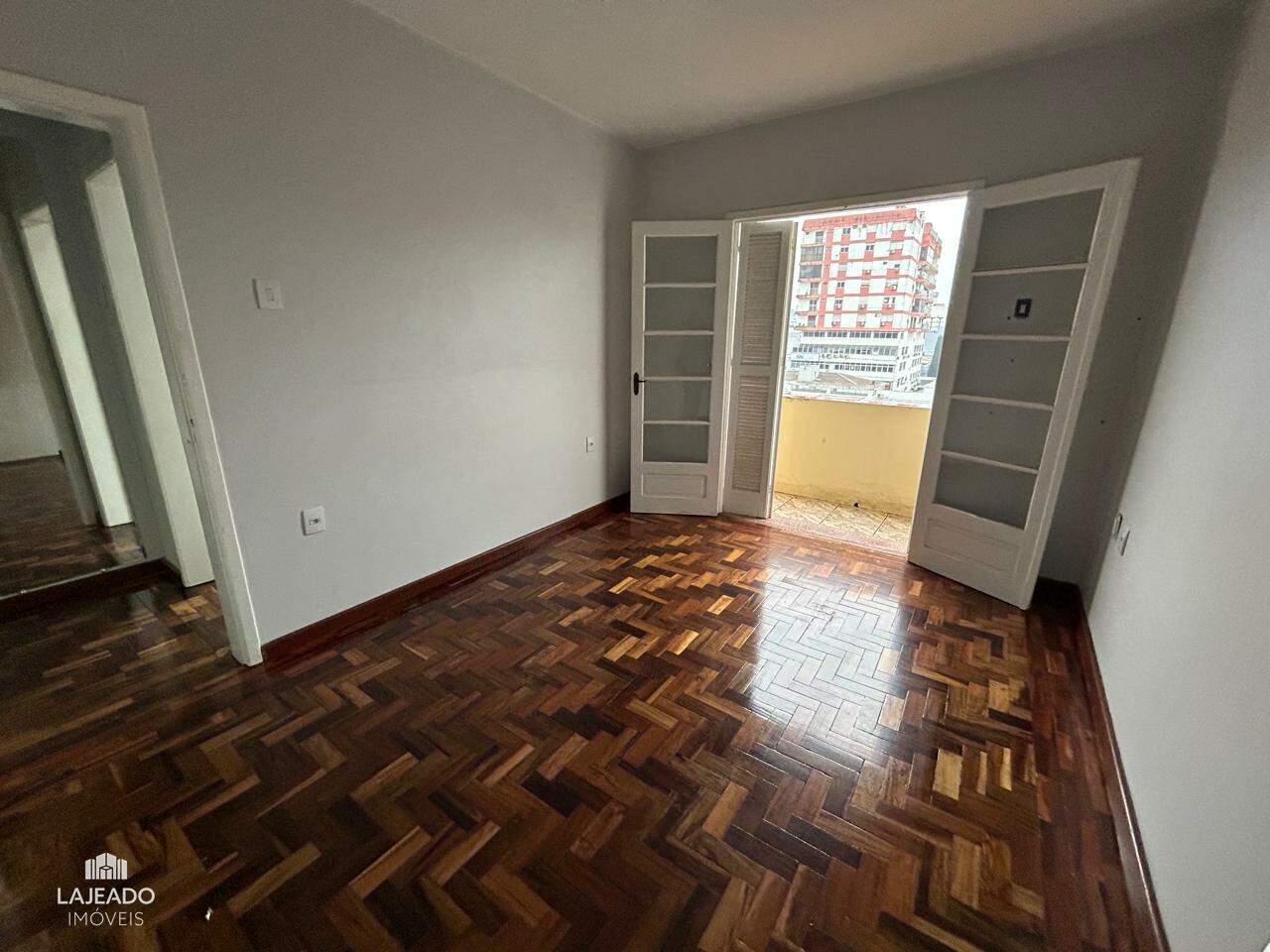 Apartamento para alugar com 3 quartos, 84m² - Foto 11