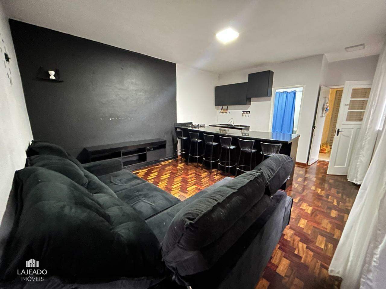 Apartamento para alugar com 3 quartos, 84m² - Foto 4