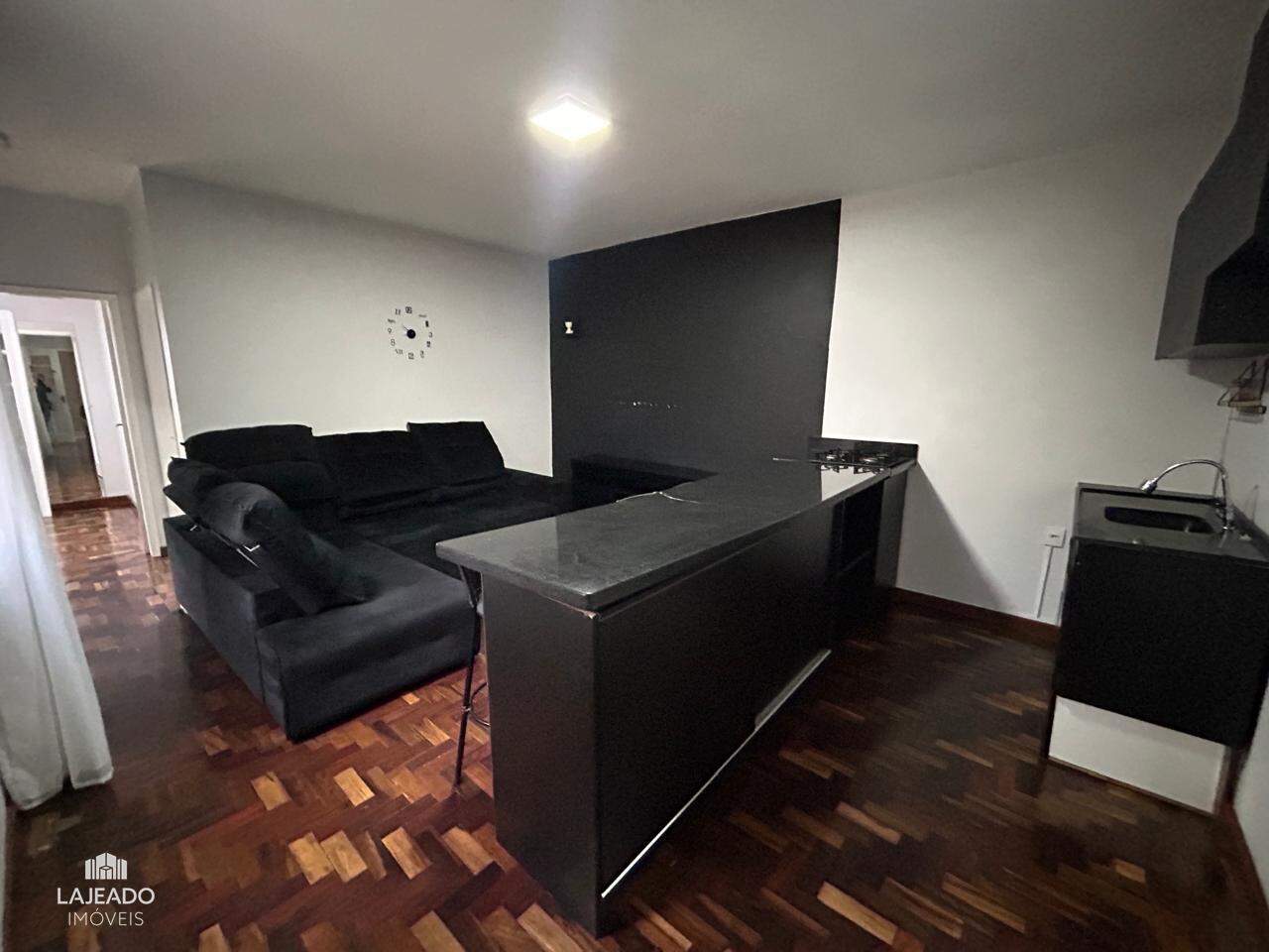 Apartamento para alugar com 3 quartos, 84m² - Foto 2