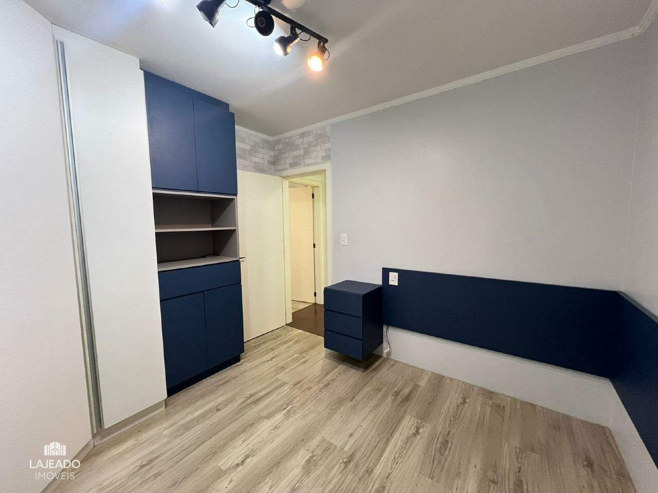 Apartamento à venda com 3 quartos, 141m² - Foto 12