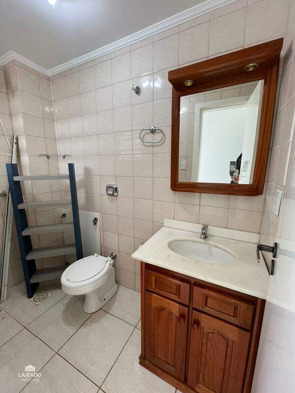 Apartamento à venda com 3 quartos, 141m² - Foto 9