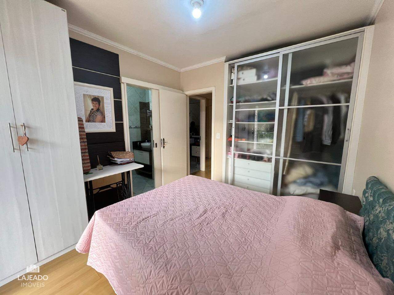 Casa à venda com 3 quartos, 177m² - Foto 12