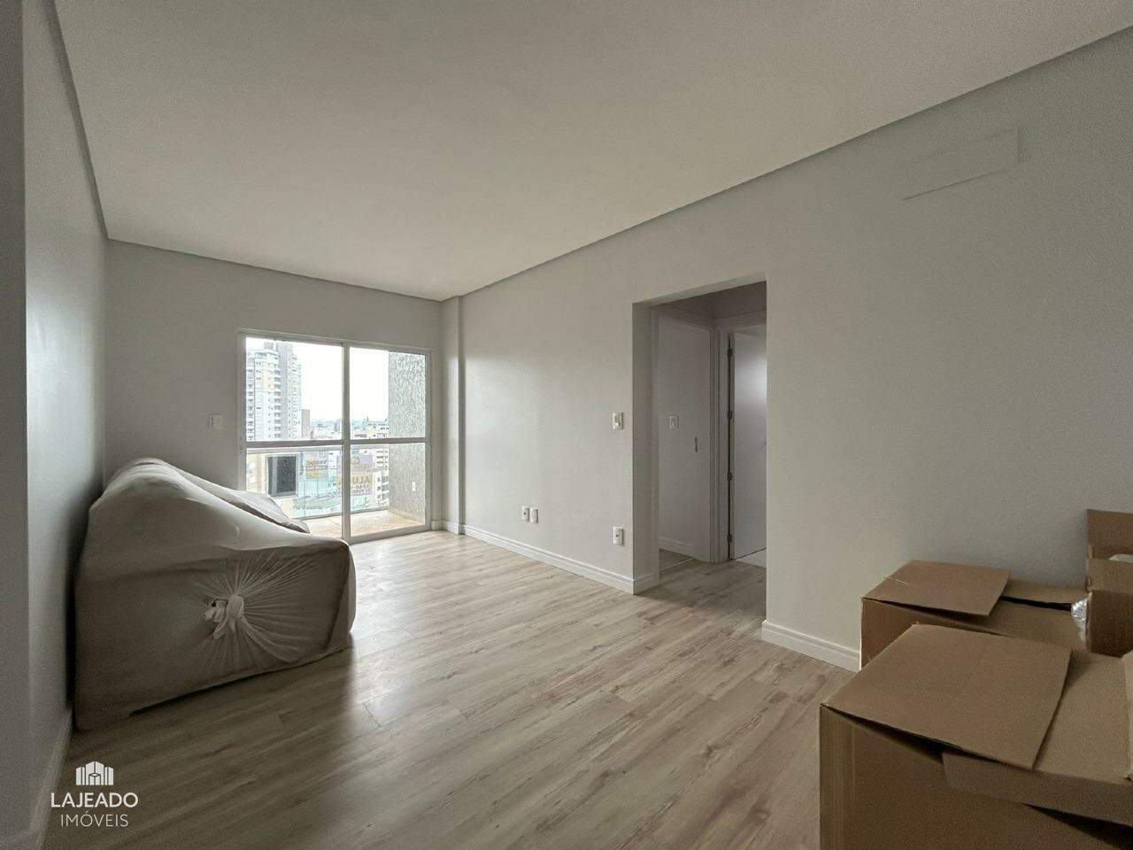 Apartamento para alugar com 2 quartos, 73m² - Foto 2