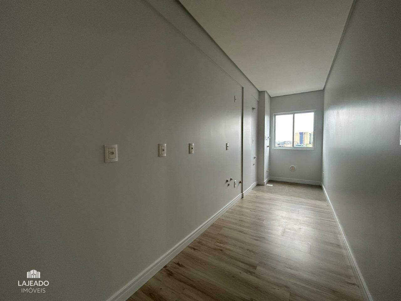 Apartamento para alugar com 2 quartos, 73m² - Foto 5