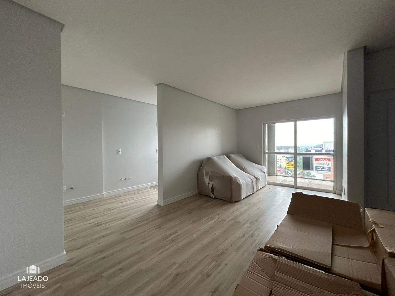 Apartamento para alugar com 2 quartos, 75m² - Foto 2