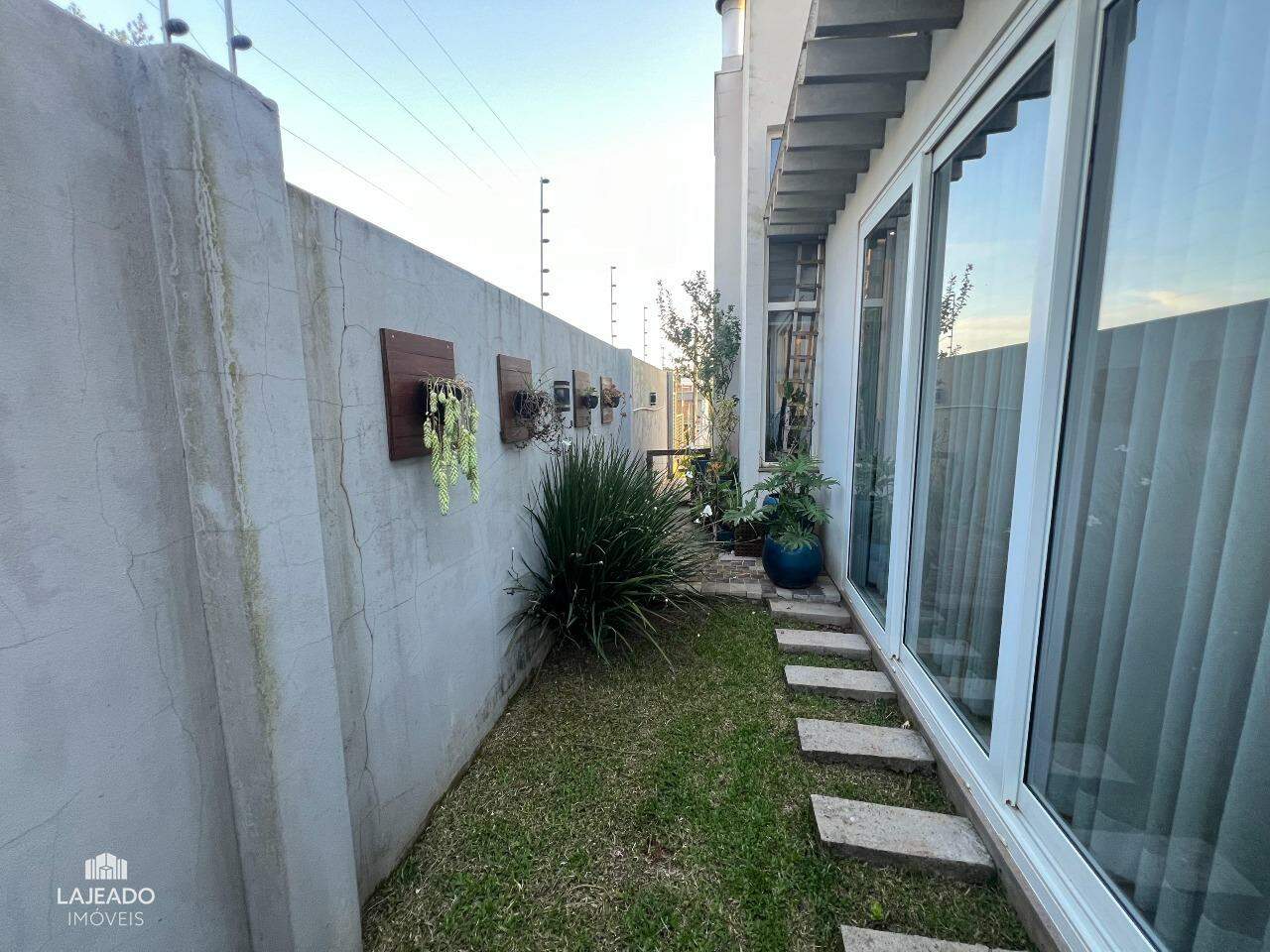 Casa à venda com 1 quarto, 102m² - Foto 14