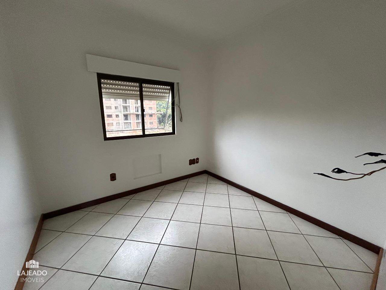 Apartamento para aluguel no Moinhos: 