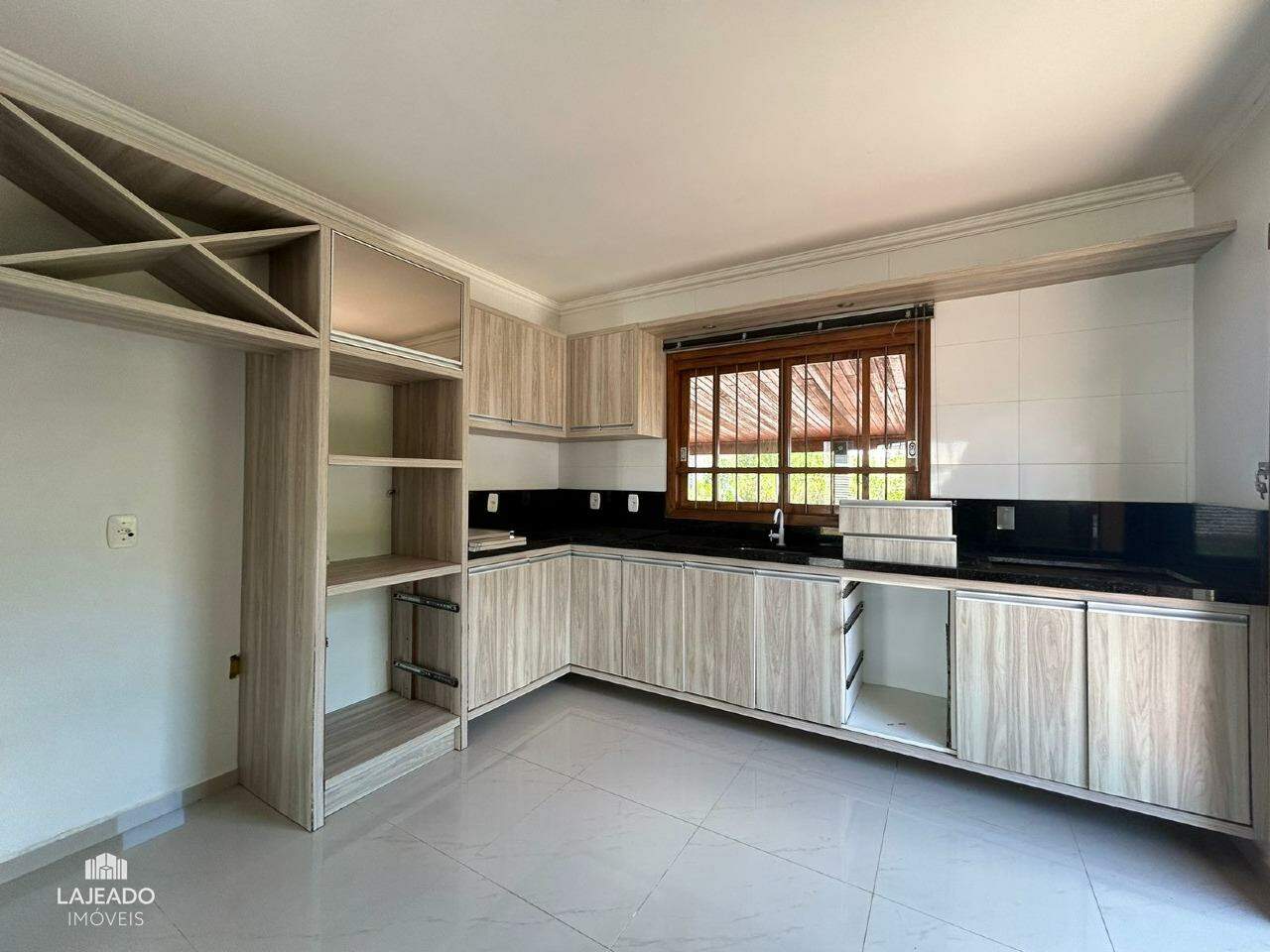 Casa para alugar com 2 quartos, 69m² - Foto 5