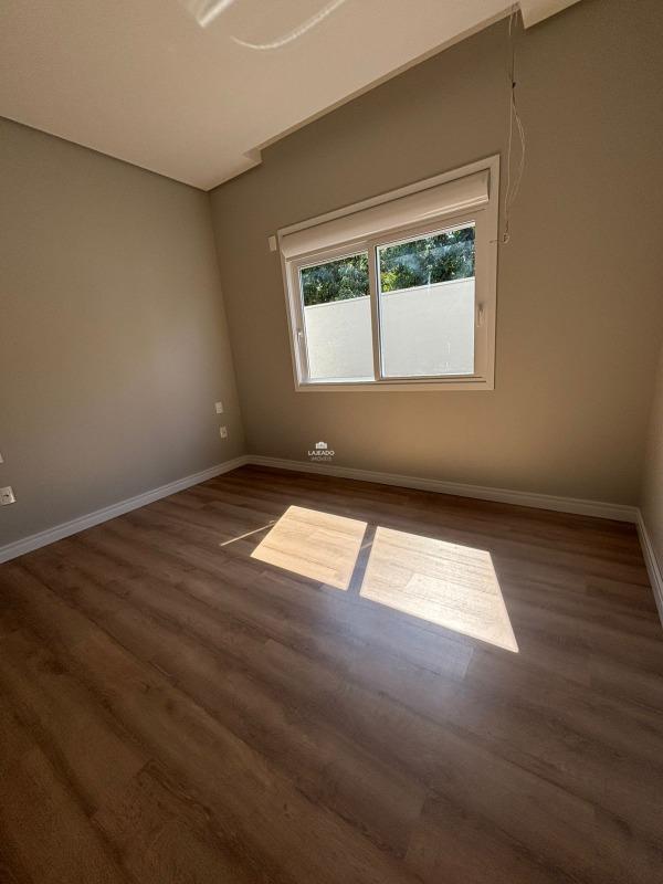 Casa à venda no Carneiros: 