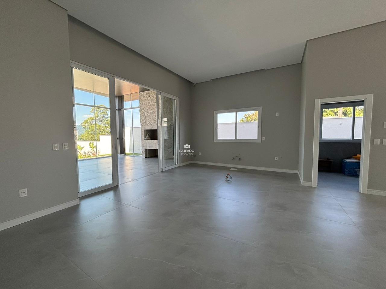 Casa à venda no Carneiros: 