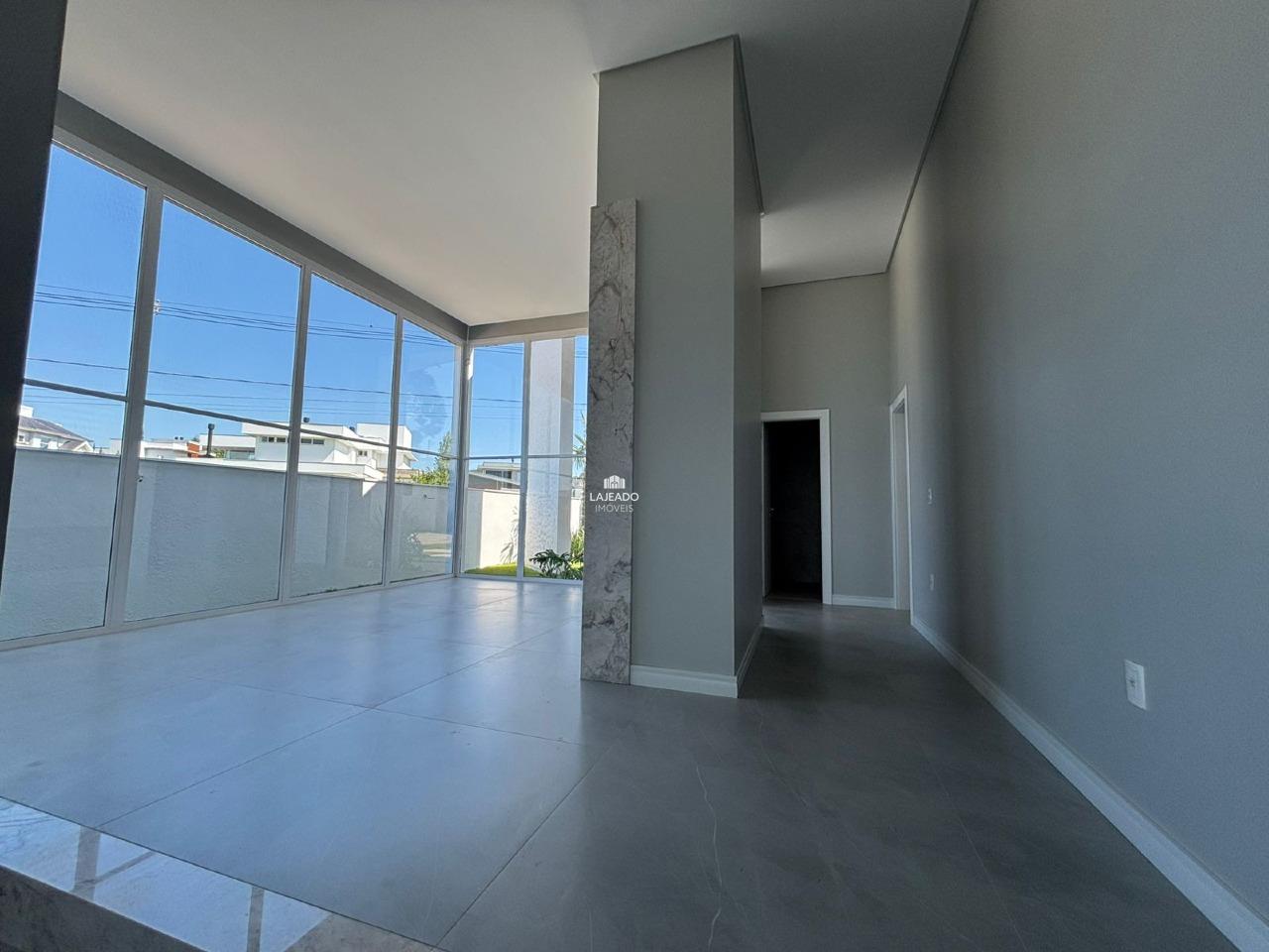 Casa à venda no Carneiros: 