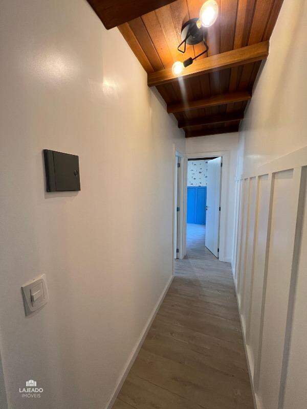 Casa à venda com 3 quartos, 170m² - Foto 11