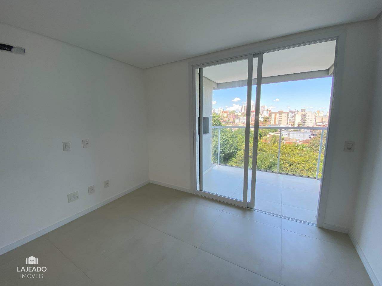 Apartamento à venda com 2 quartos, 86m² - Foto 5