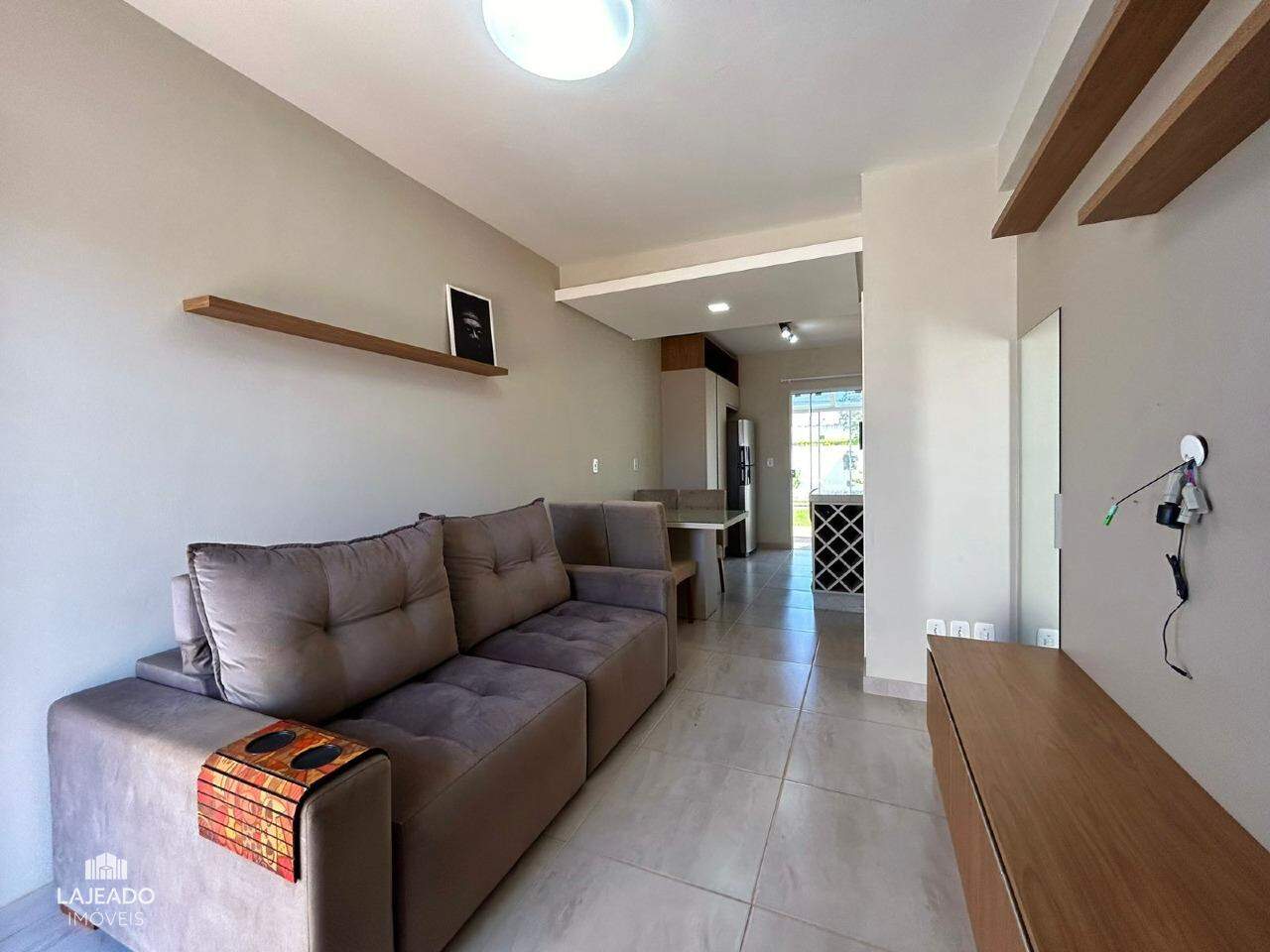 Sobrado para alugar com 2 quartos, 67m² - Foto 2