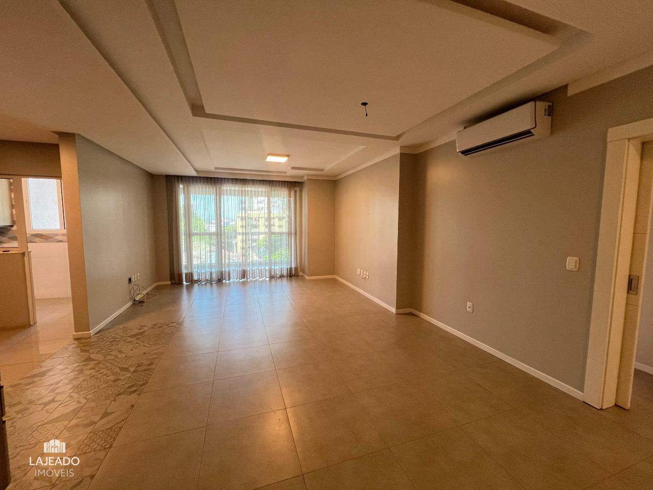 Apartamento à venda com 3 quartos, 127m² - Foto 5