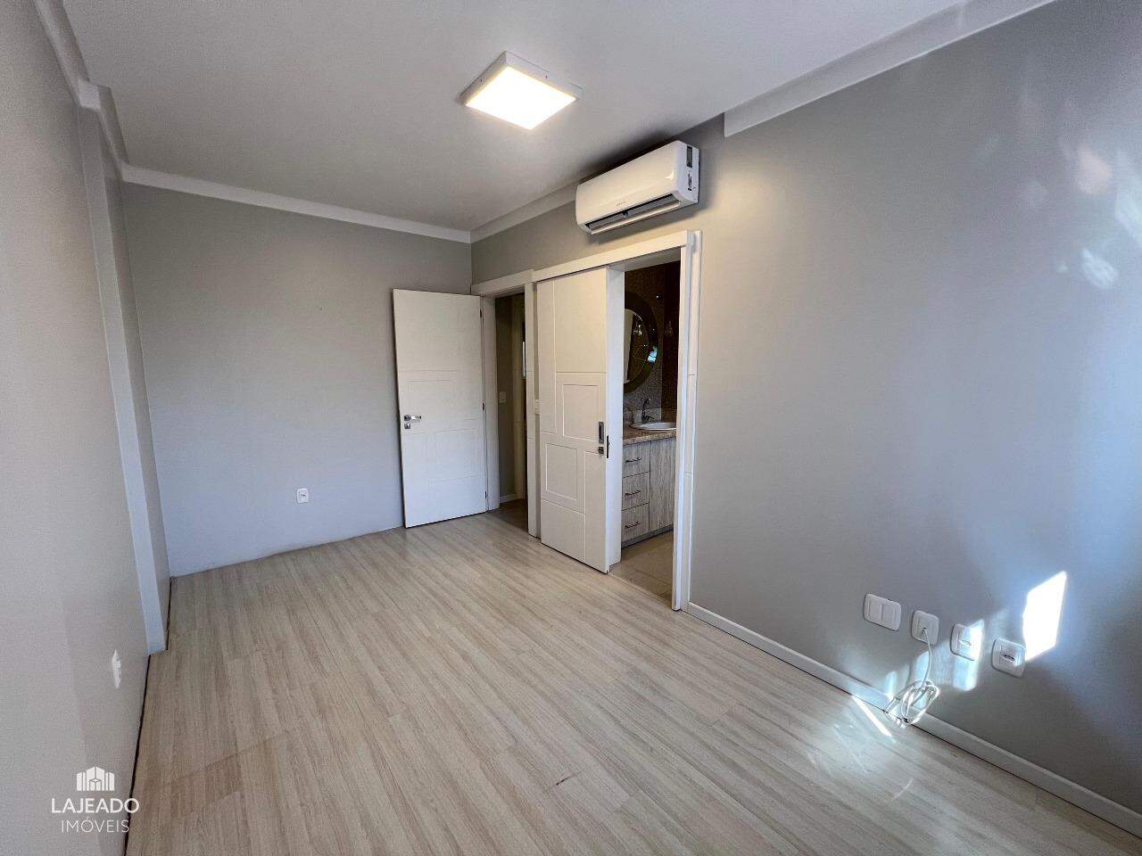 Apartamento à venda com 3 quartos, 127m² - Foto 18