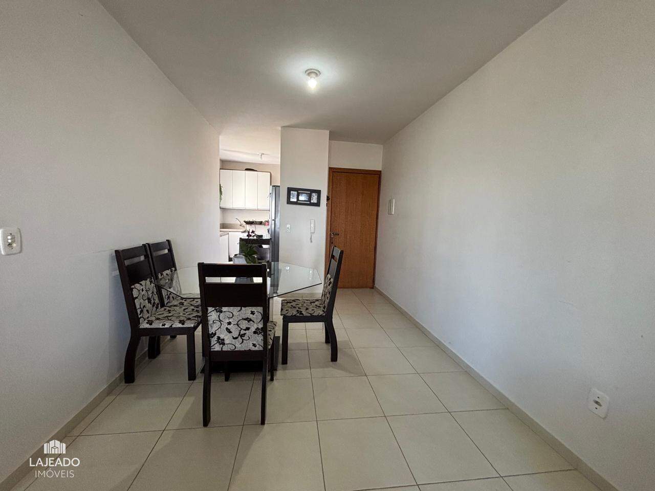 Apartamento à venda com 2 quartos, 75m² - Foto 6