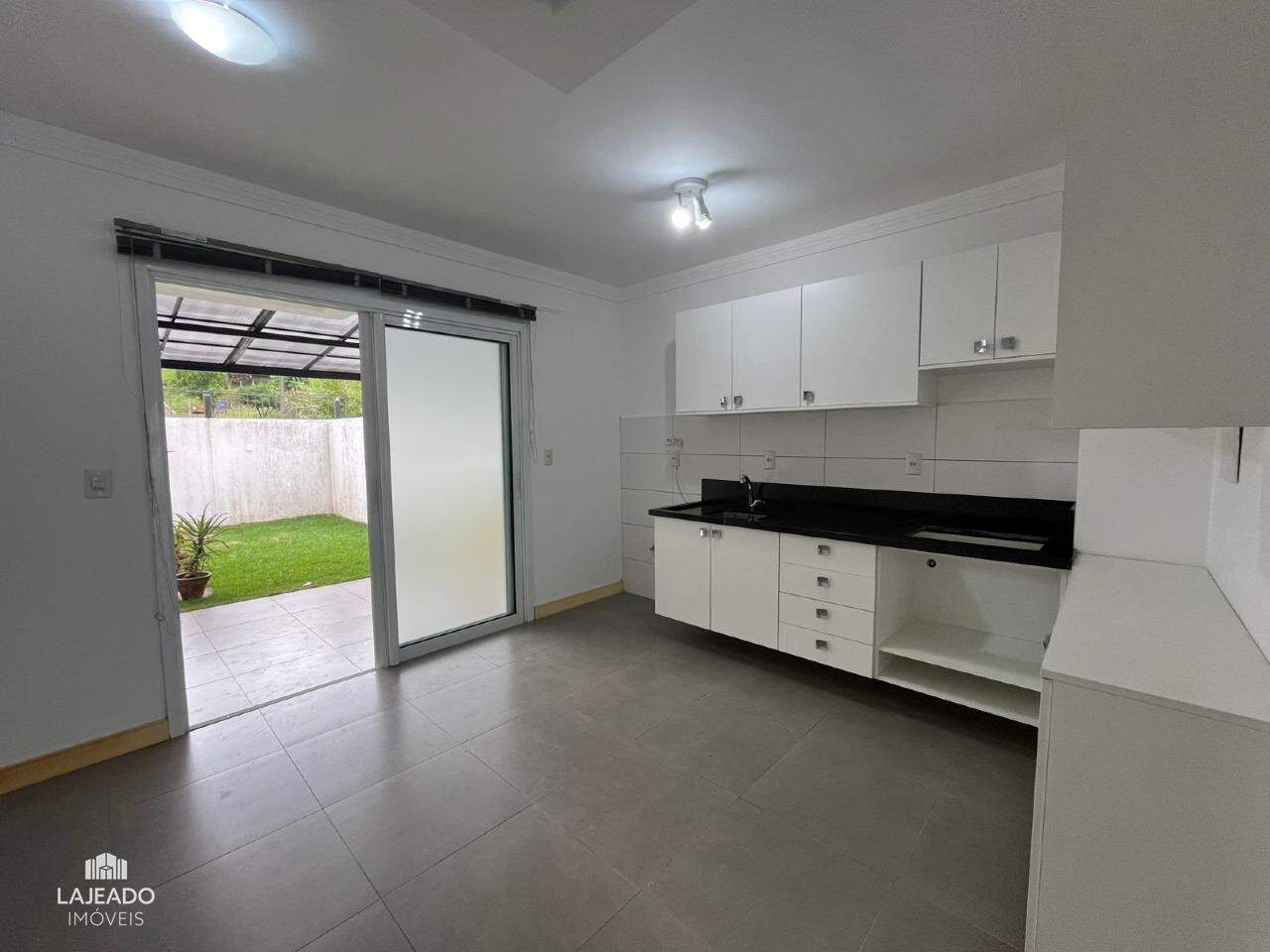 Sobrado para alugar com 2 quartos, 78m² - Foto 4