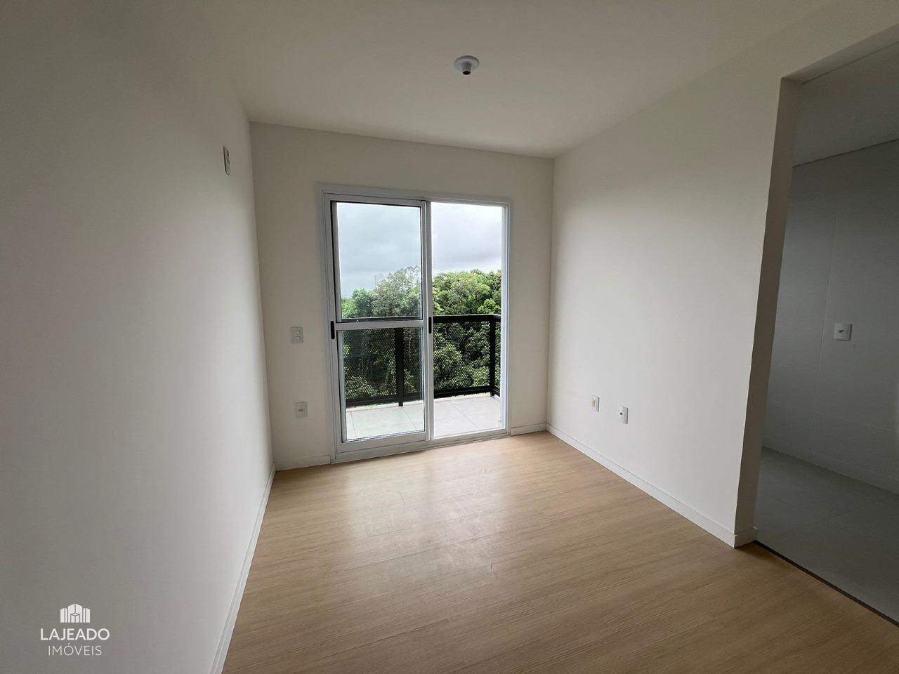 Apartamento à venda com 2 quartos, 55m² - Foto 3