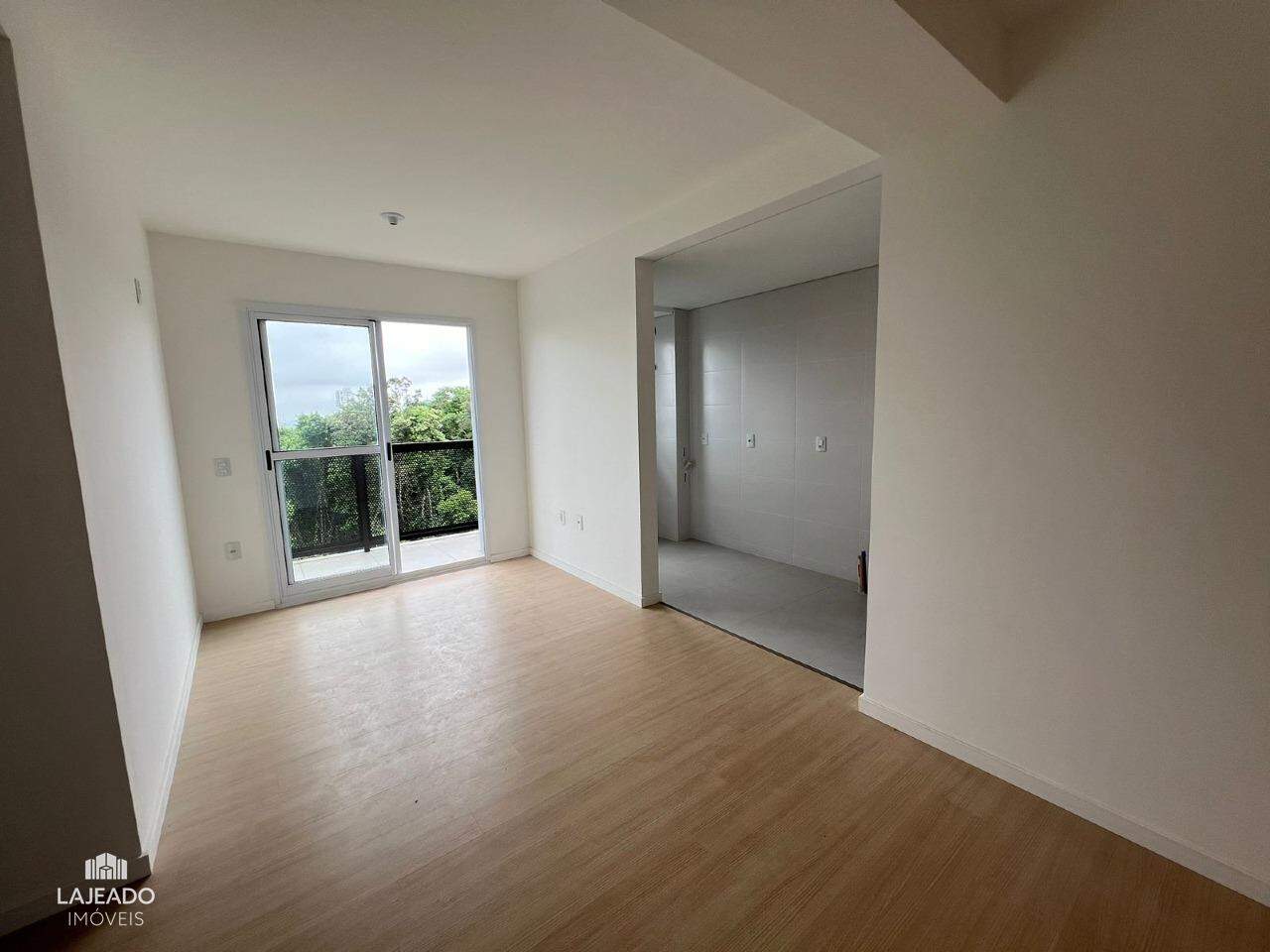 Apartamento à venda com 2 quartos, 55m² - Foto 2