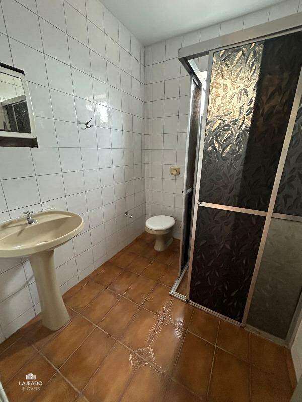 Apartamento para alugar com 2 quartos, 70m² - Foto 7