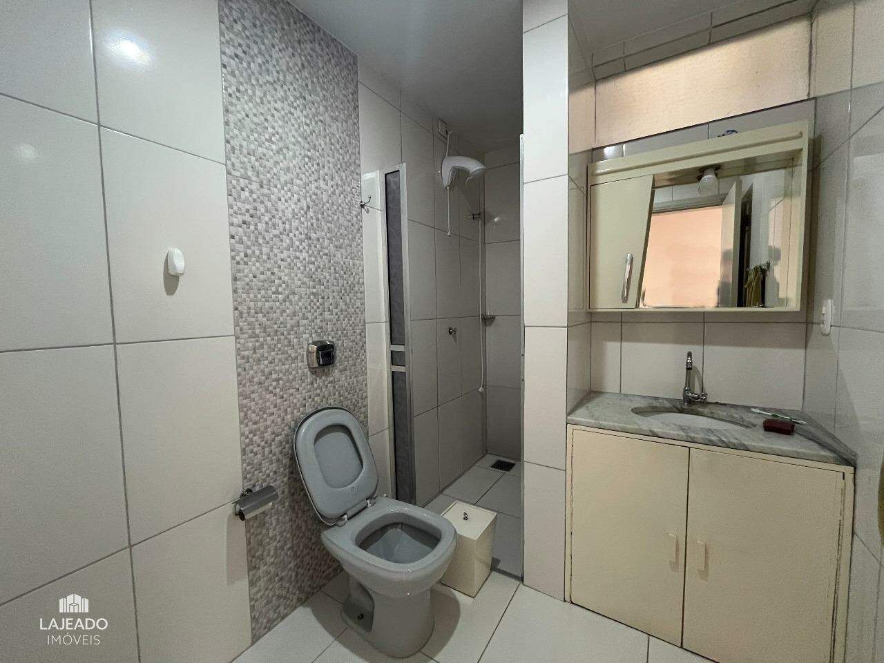 Apartamento para alugar com 3 quartos, 87m² - Foto 8