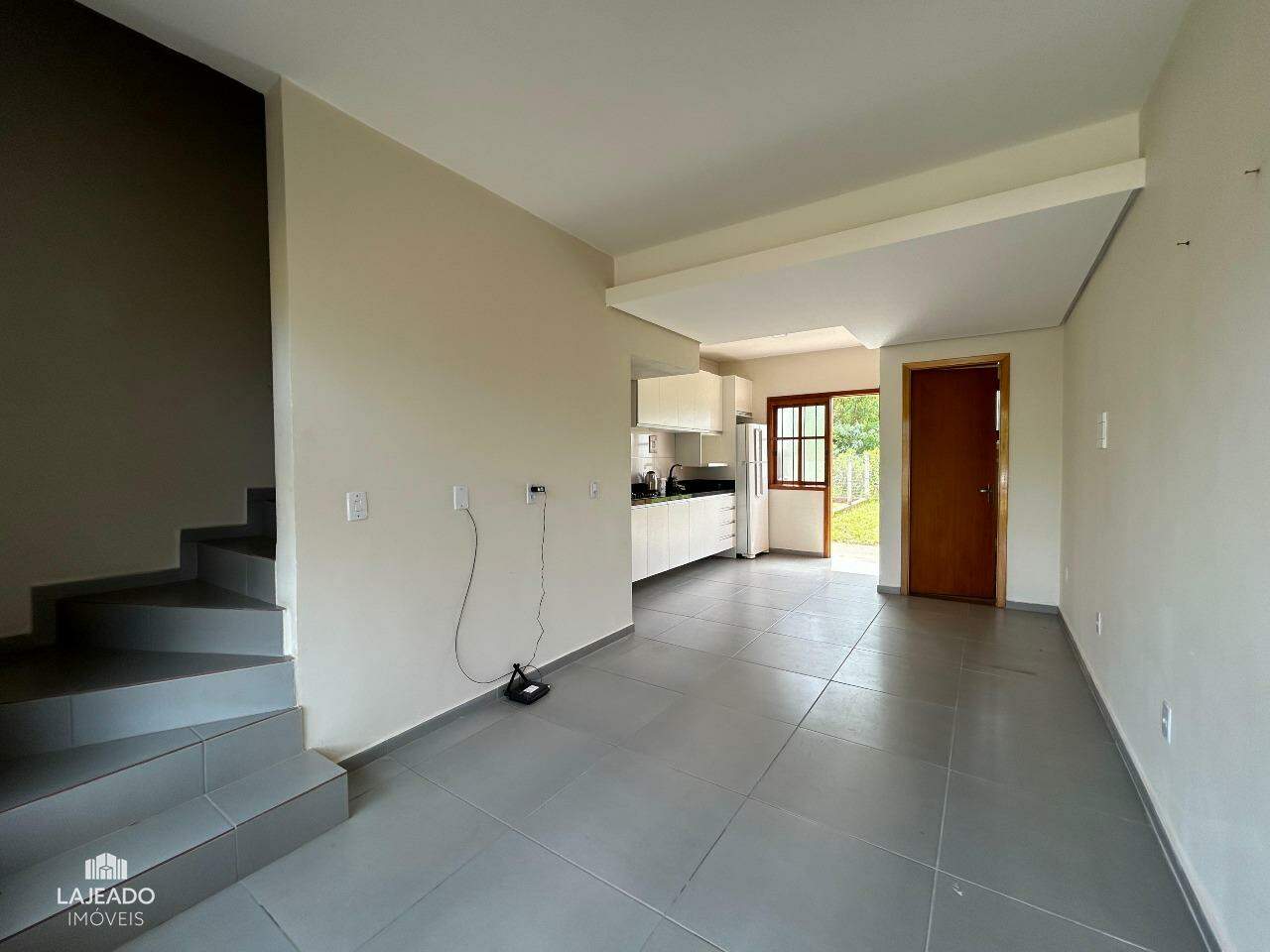 Sobrado para alugar com 2 quartos, 69m² - Foto 2