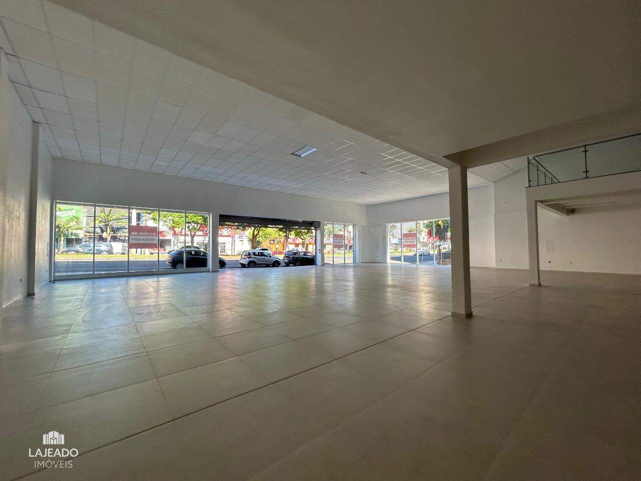 Loja-Salão para alugar, 2430m² - Foto 4