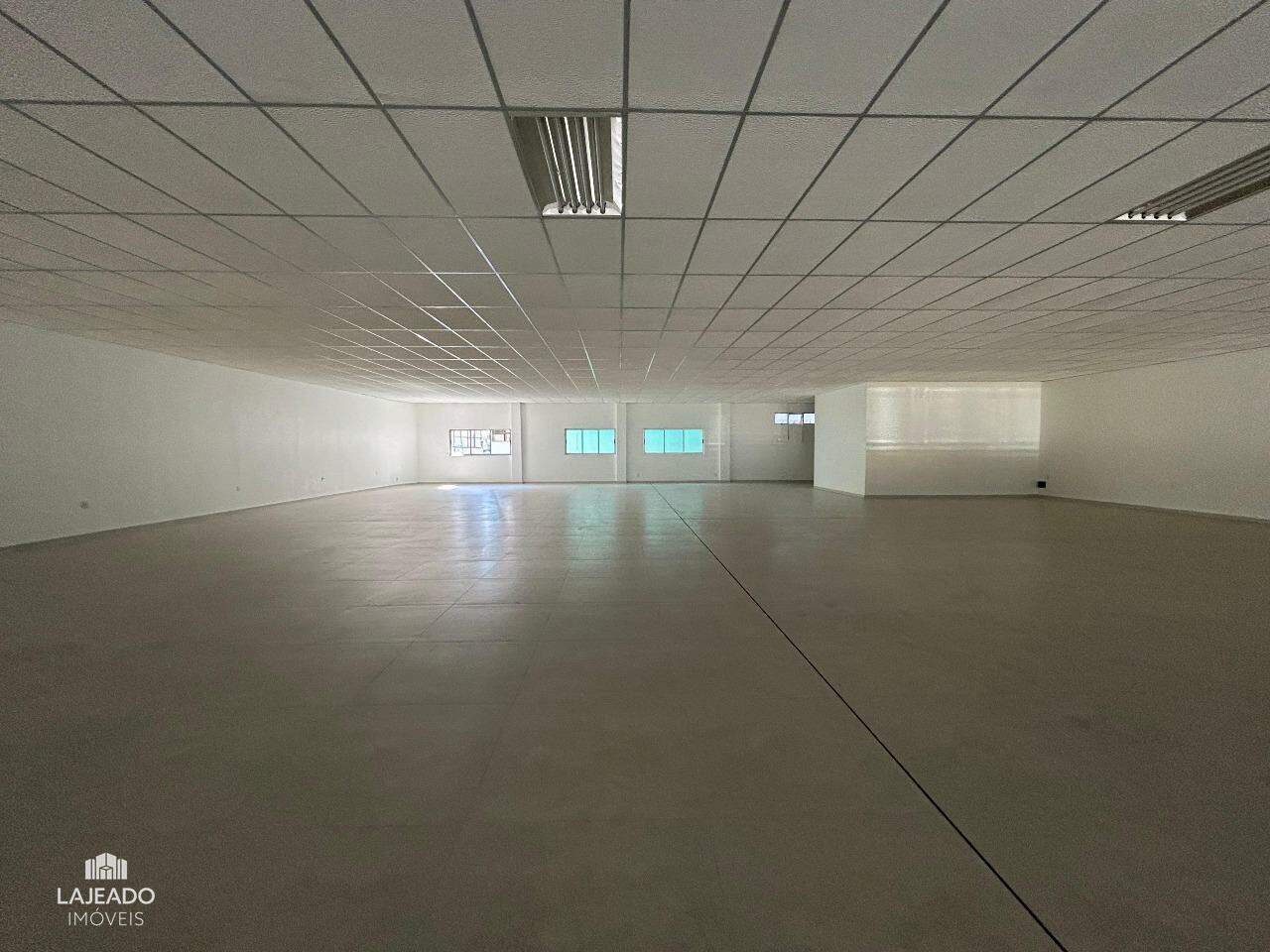 Loja-Salão para alugar, 2430m² - Foto 7