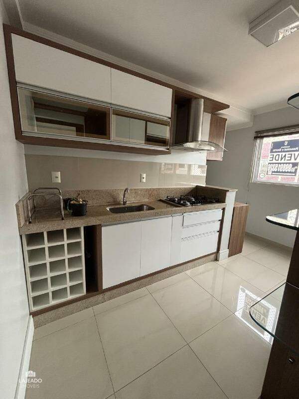 Apartamento à venda com 2 quartos, 87m² - Foto 5