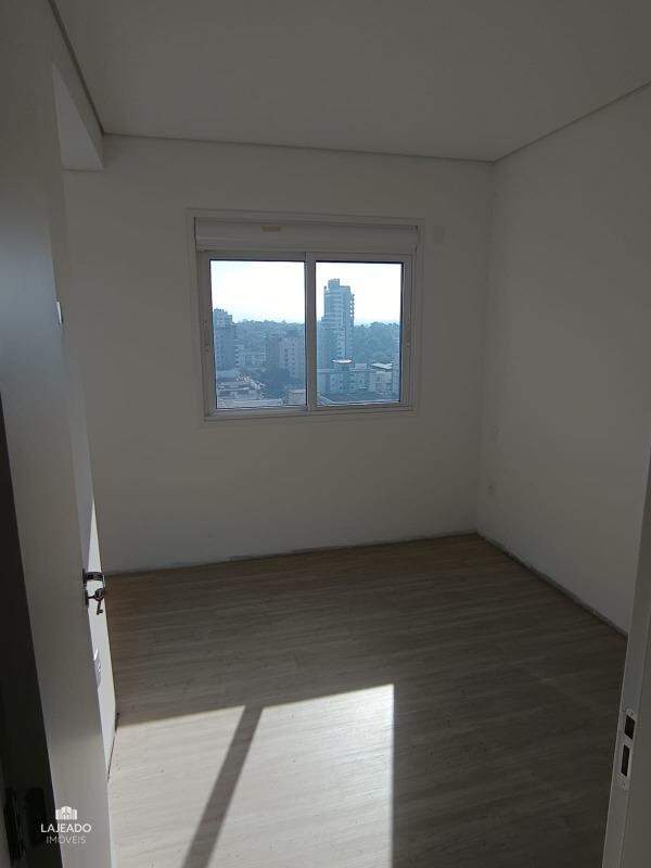 Apartamento à venda com 2 quartos, 91m² - Foto 13